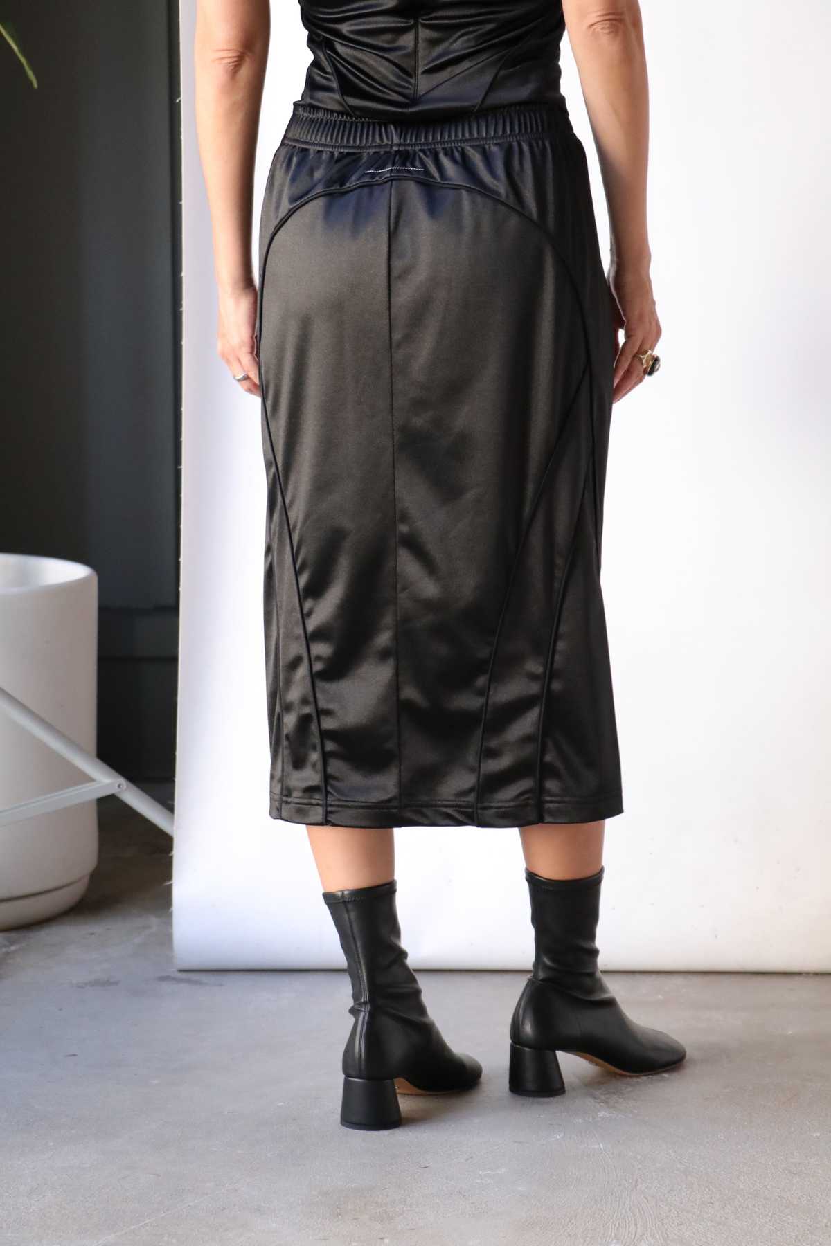 MM6 Maison Margiela Midi Skirt - Black | Garmentory