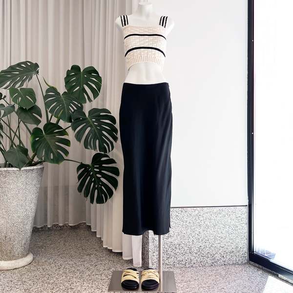 Boon Viscose Twill Midi Skirt - Black