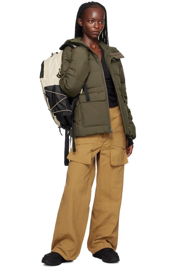 north face backpack gravel The Women's Jester Everyday Laptop - Commuter Travel Bag, Laptop Sleeve, Water-Repellent, Gravel/TNF Black, One Size and there is still plenty of room and organization between the main and front compartments The North Face Hot Shot
