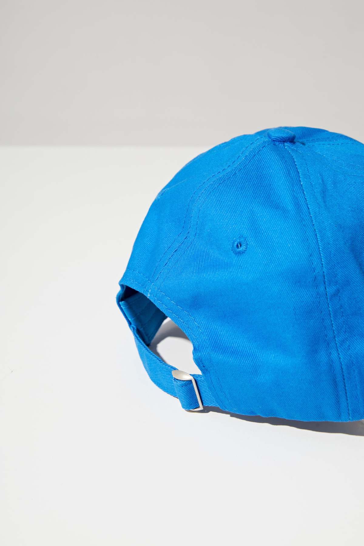 キャップ SPORTY & RICH CURSIVE LOGO HAT BLUE Sporty & Rich Blue Cursive Logo Cap - ShopStyle Hats