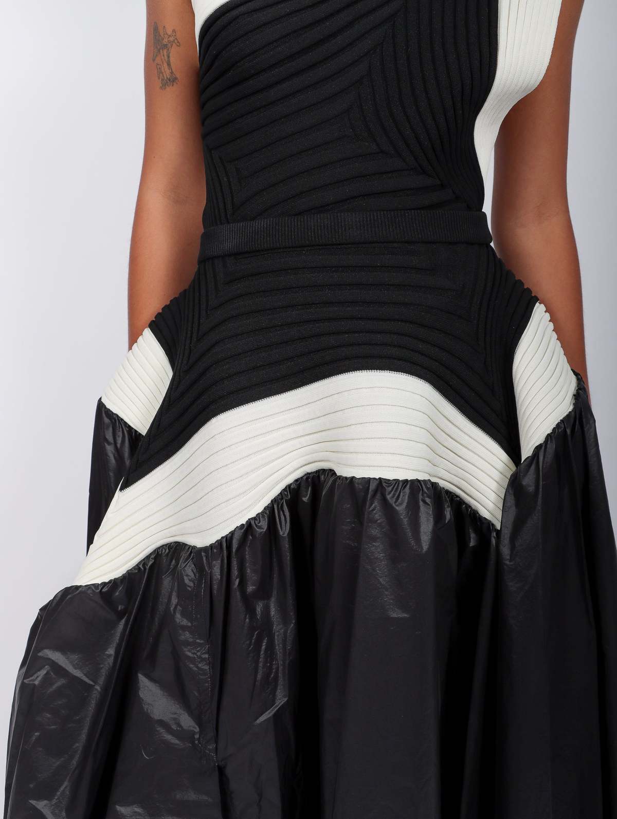 Issey Miyake Square Scheme Skirt - Black/White - Image 4 of 8