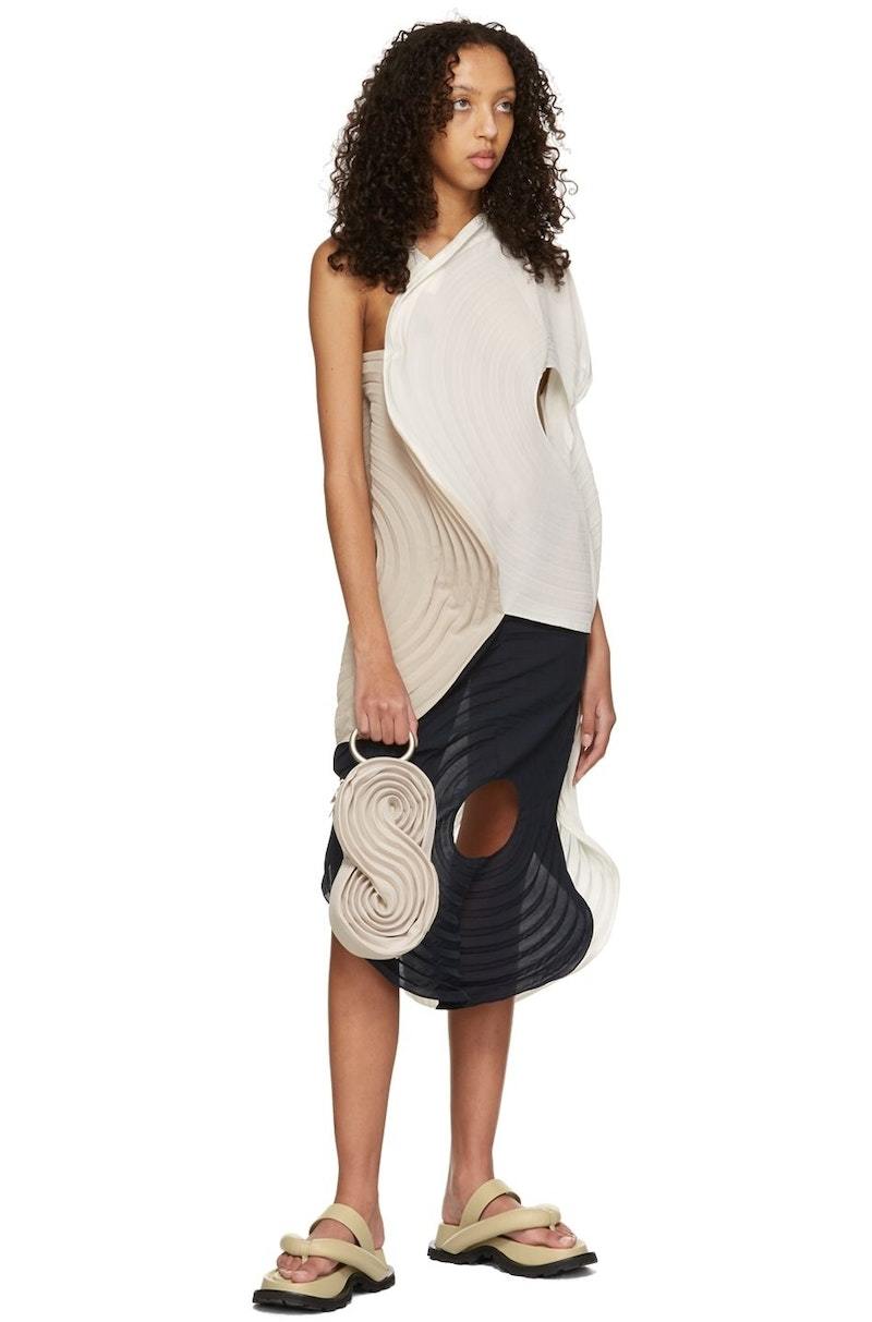 Issey Miyake Link Rings Clutch - Light Beige | Garmentory
