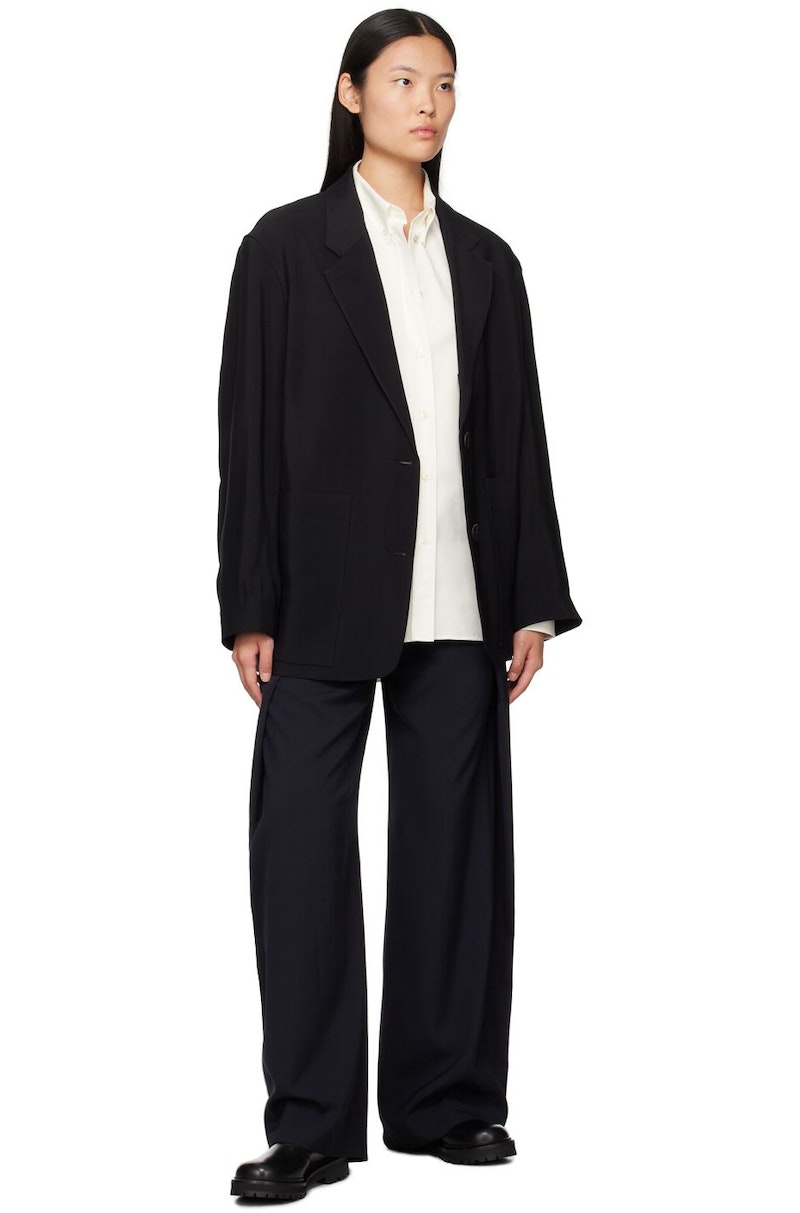 Studio-Nicholson-Black-Kick-