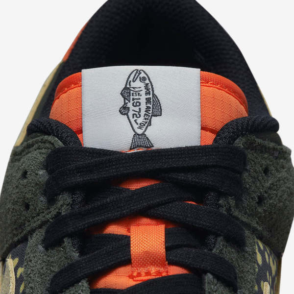 Nike Dunk Low SE Gone Fishing Rainbow Trout - FN7523 300 