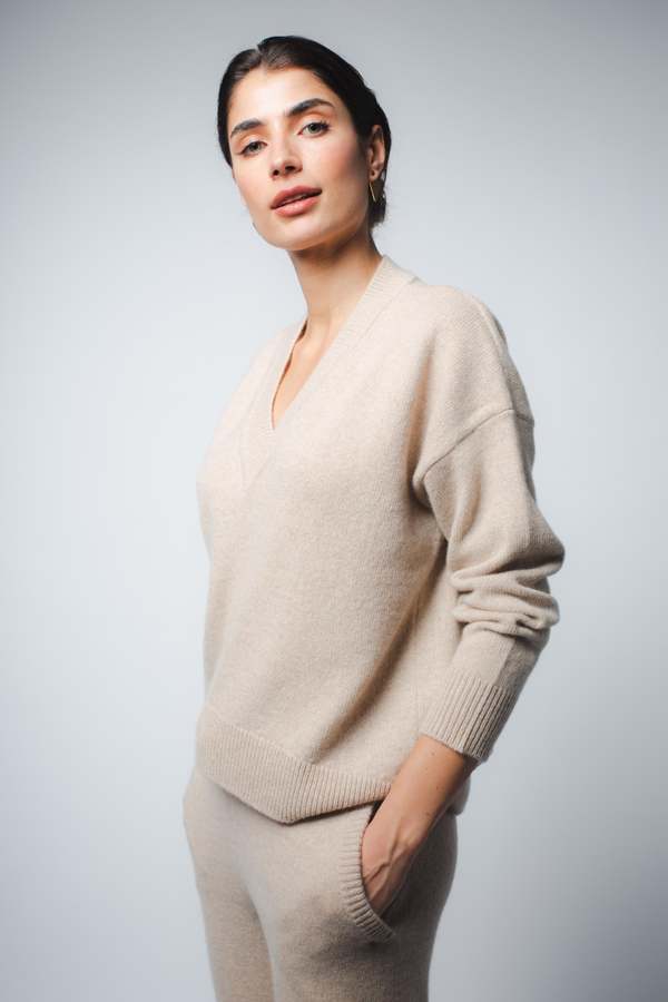 Santicler Crista V-neck Cashmere Pullover - Sand