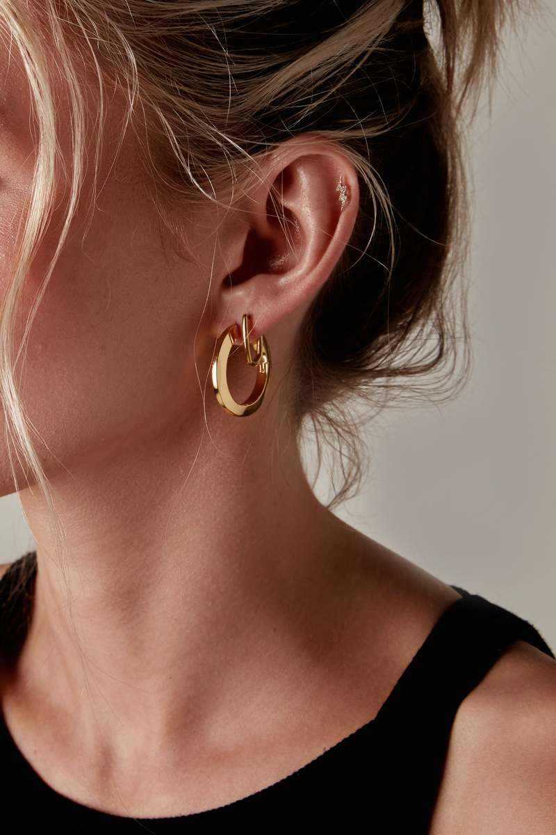 【JENNY BIRD】Toni Hinged フープピアス \"関税込み\" JENNY BIRD】Toni Hinged フープピアス 関税込み