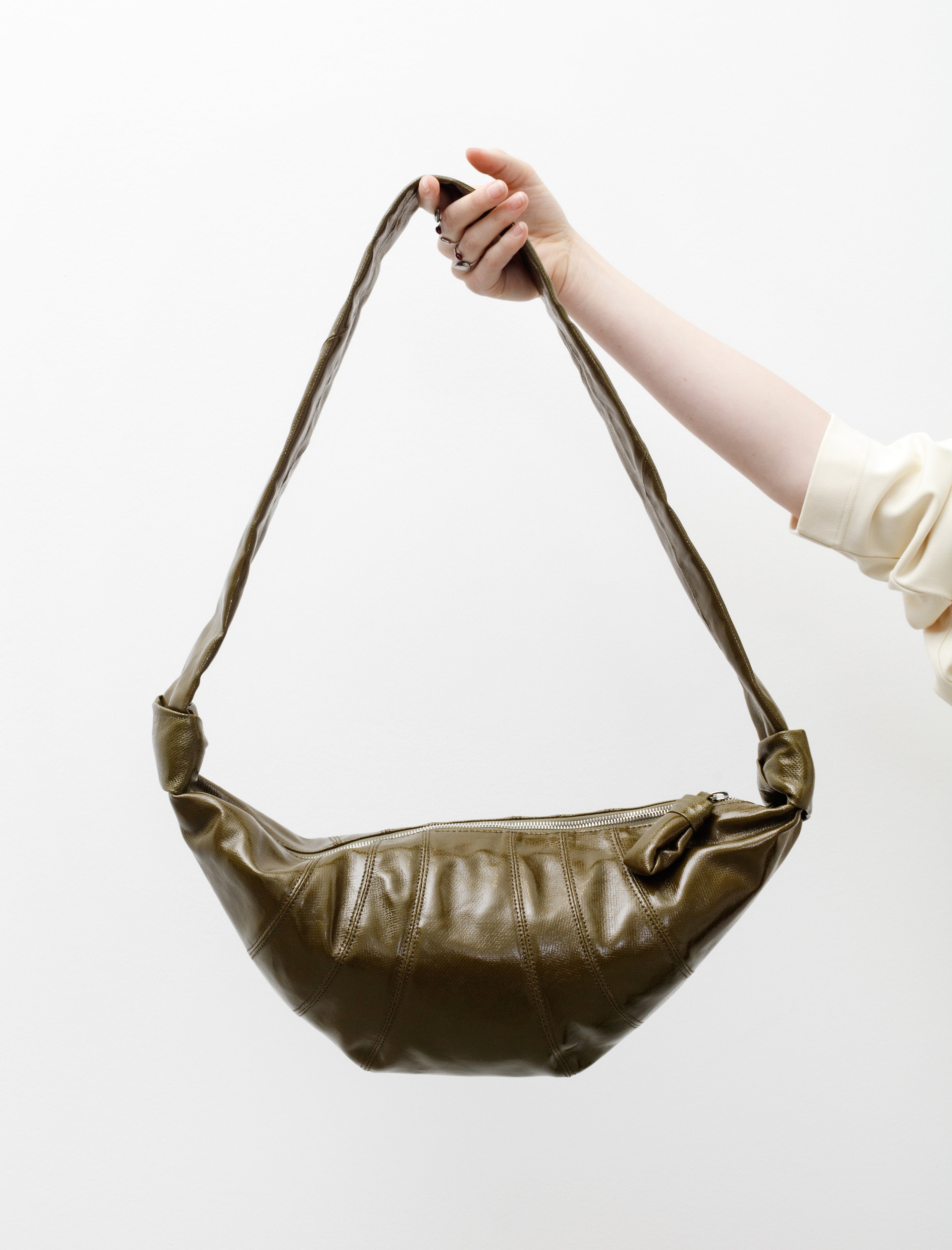 バッグ Lemaire M Croissant Bag Pistachio Lemaire Medium Croissant Bag | Pistachio | Canoe Club