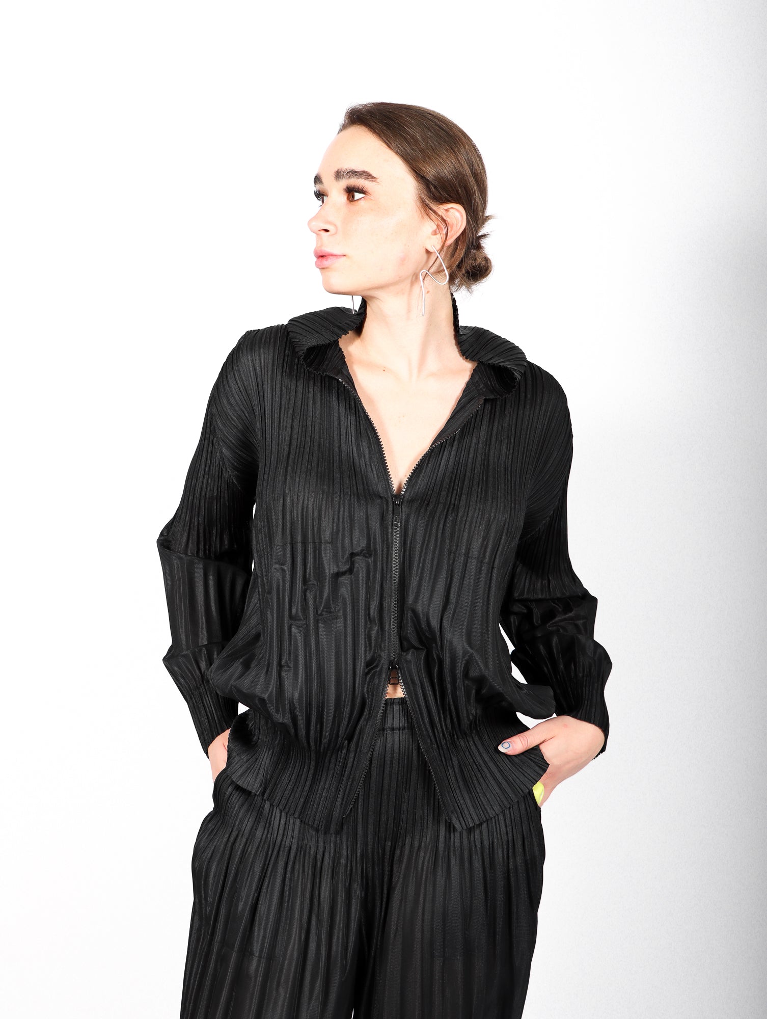 Fluffy-Basics-Cardigan-in-