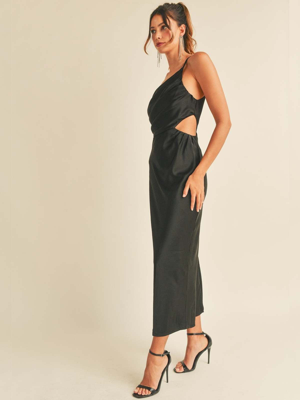 knee length dresses for ladies Bec and Bridge