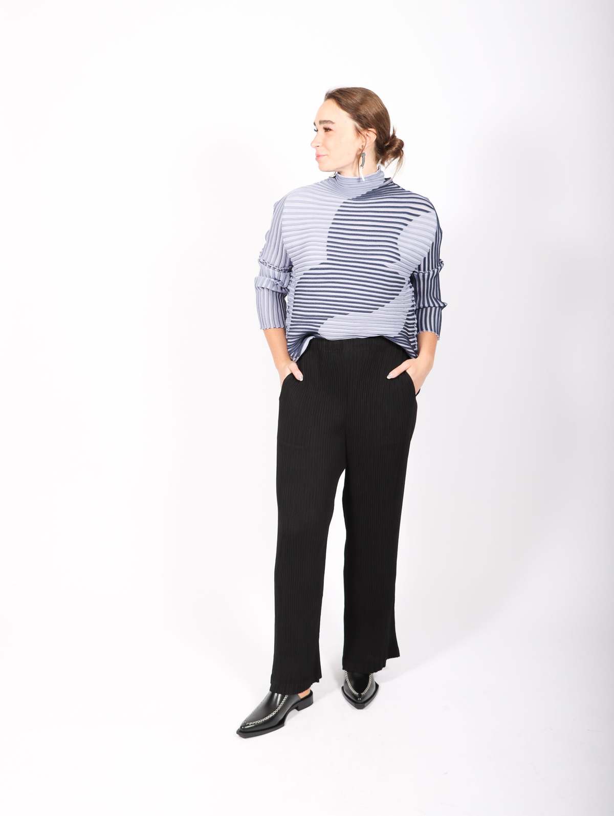 Issey Miyake Trunk Show Hatching Pleats Pants - Black