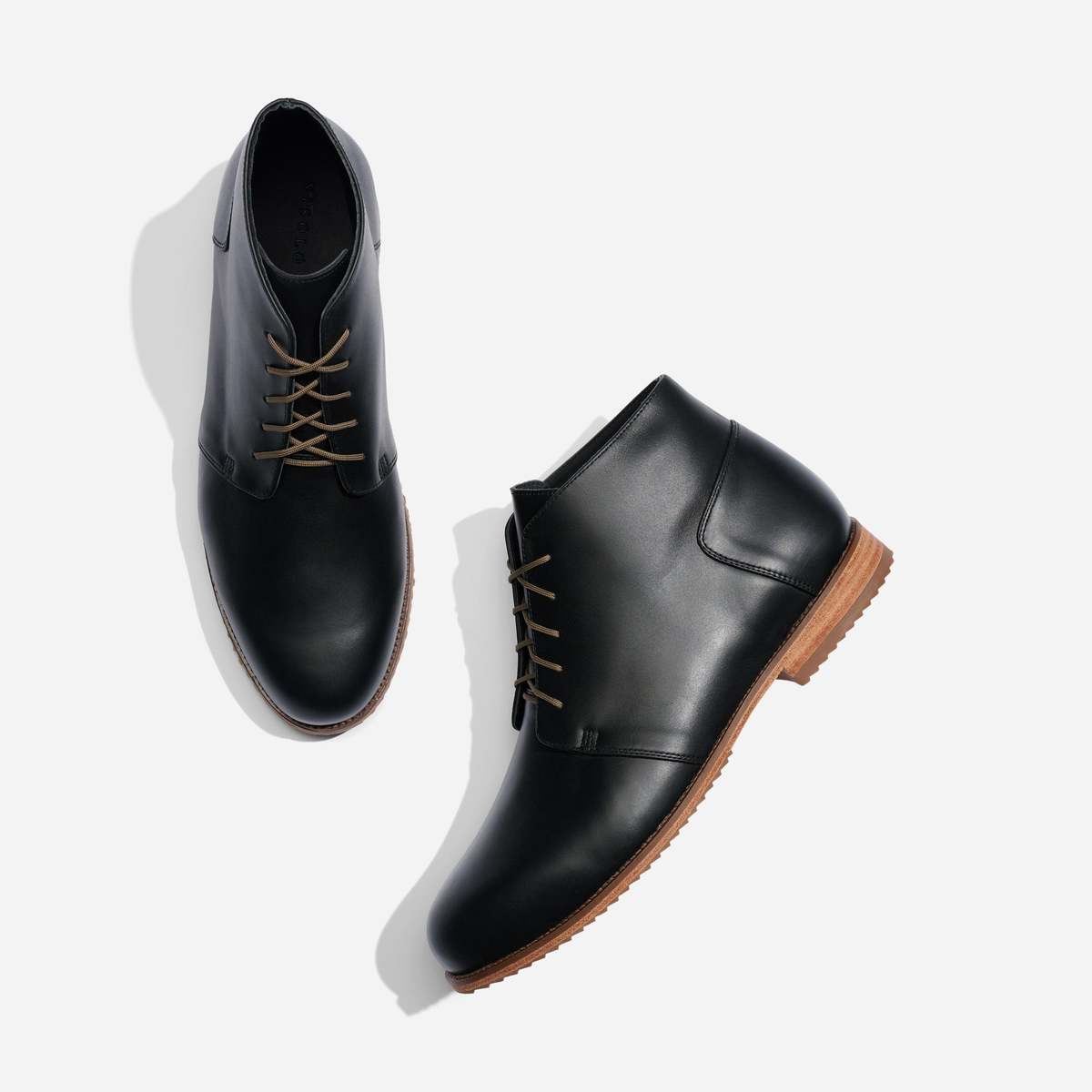 Born Nigel Mens Chukka Boots Size 8 Everyday Wear Black Pebbled Leather Amazon.com | BORN Men main image 3