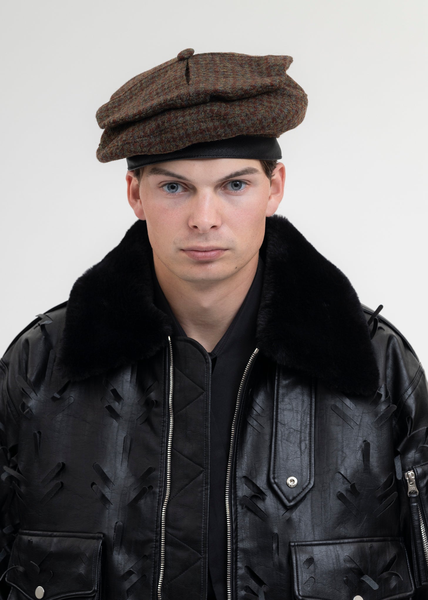 Juntae Kim Slashed Wool Beret - Olive | Garmentory