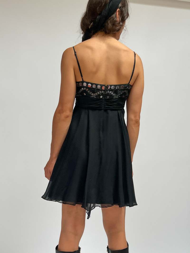 BCBG Sequin Silk Dress (M) | Garmentory BCBG Sequin Silk Dress (M) | Garmentory