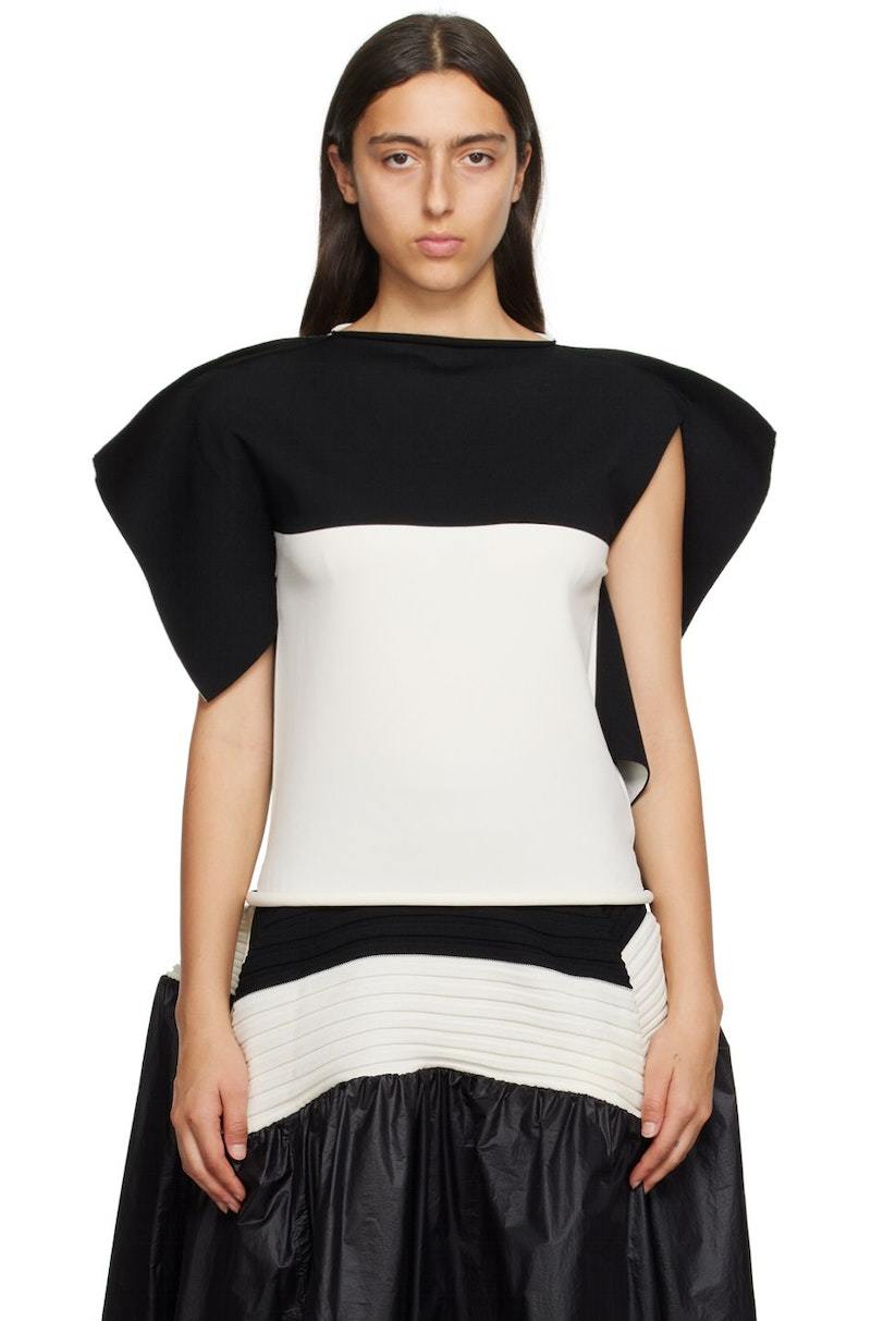 me by issey miyake黒白円形模様 Tシャツ Issey Miyake Black & White Shaped Canvas T-Shirt - White
