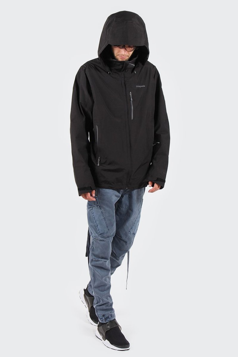 Piolet-Jacket---black-