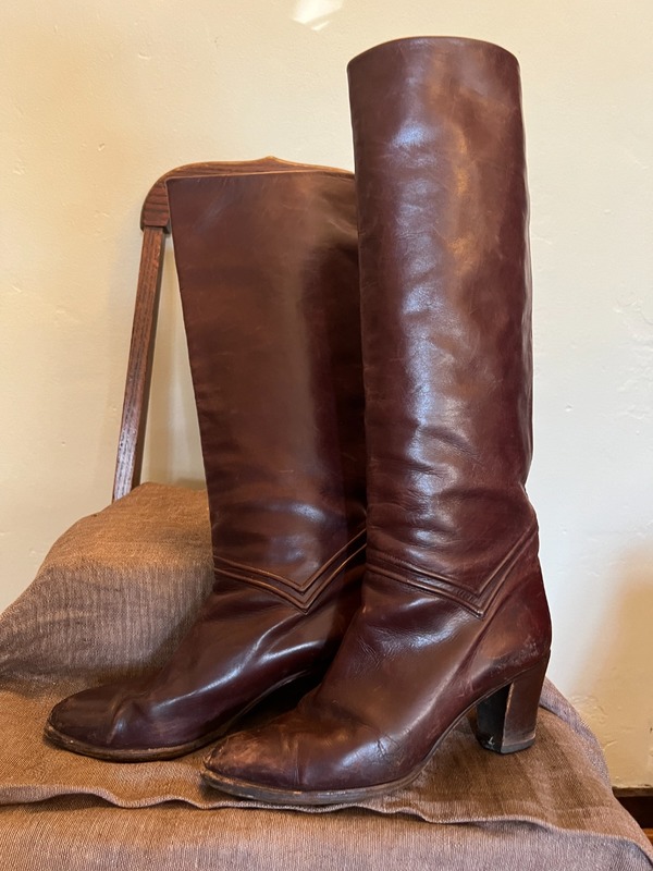 Vintage 1970s Tall Brown Leather Heel Boot, Size 7