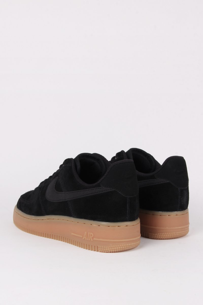 nike air force 1 07 se black gum