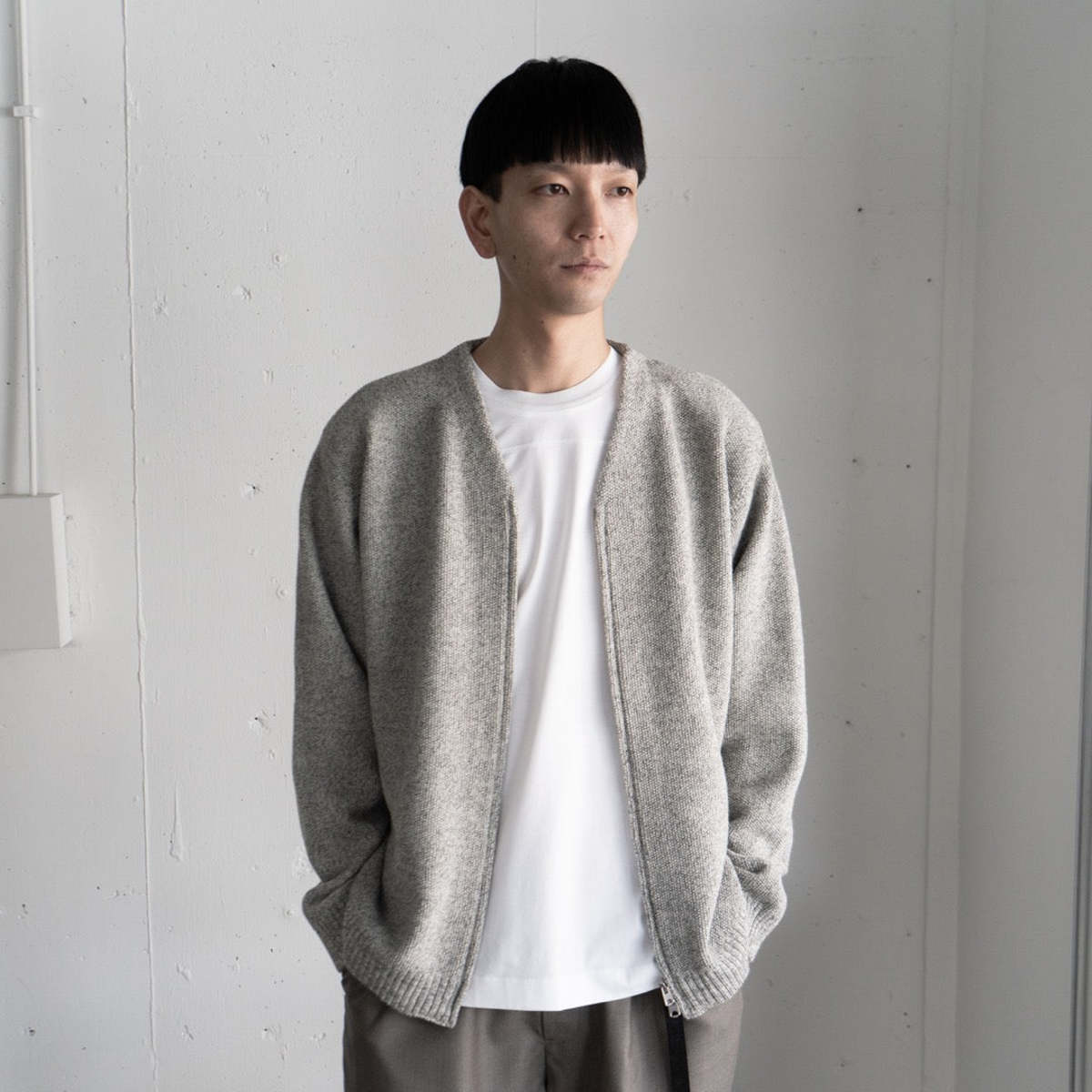 新品 STILL BY HAND Ramie Pique Cardigan Still By Hand Zip Up Cardigan - Light Grey | Garmentory