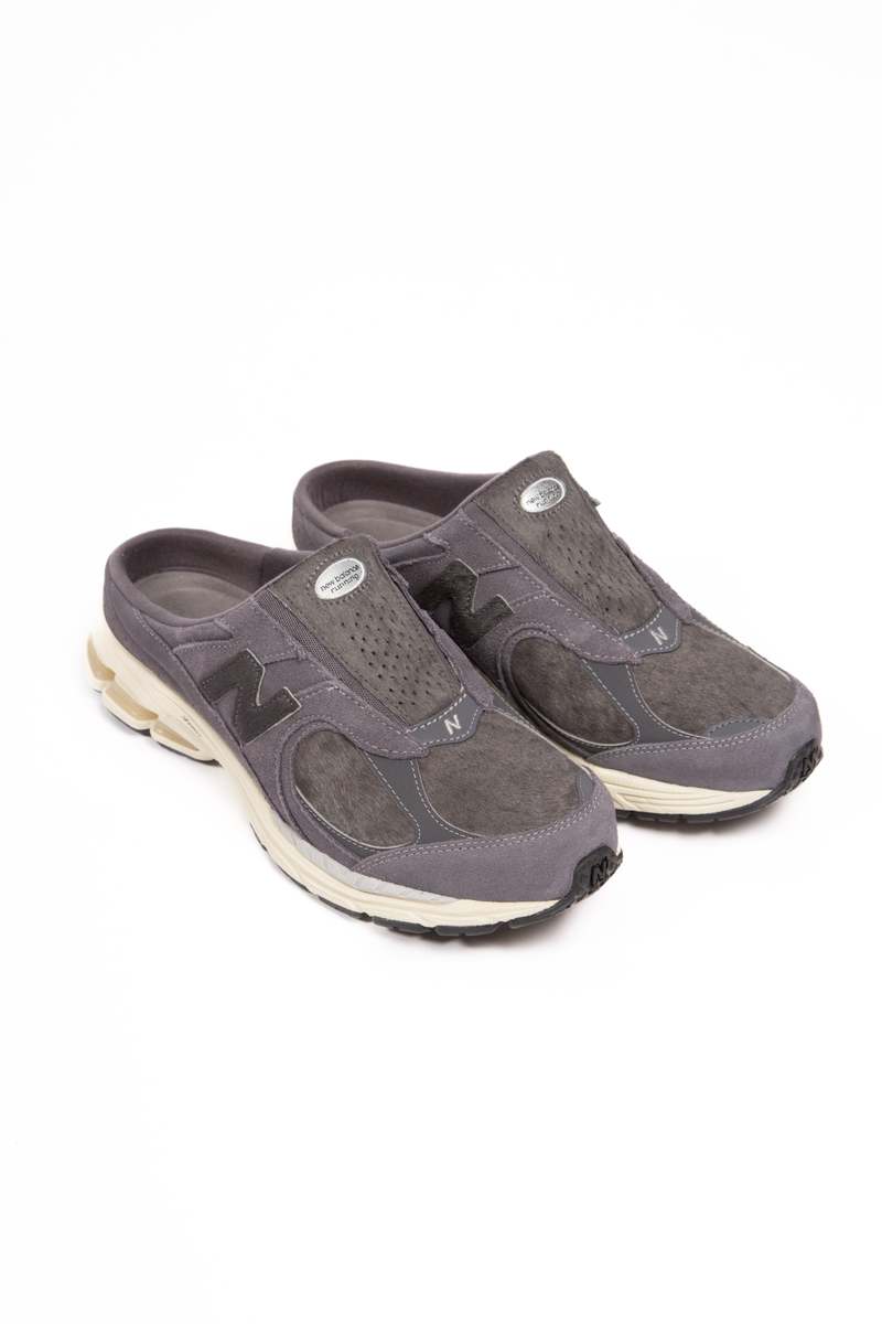 Grey New Balance 990 Mule New Balance M2002RMP Shoes Magnet Grey