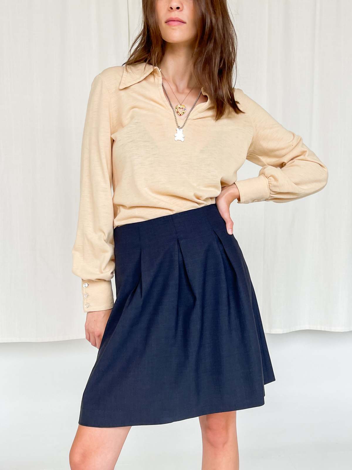Elegant Black Wool Pleated Skirt