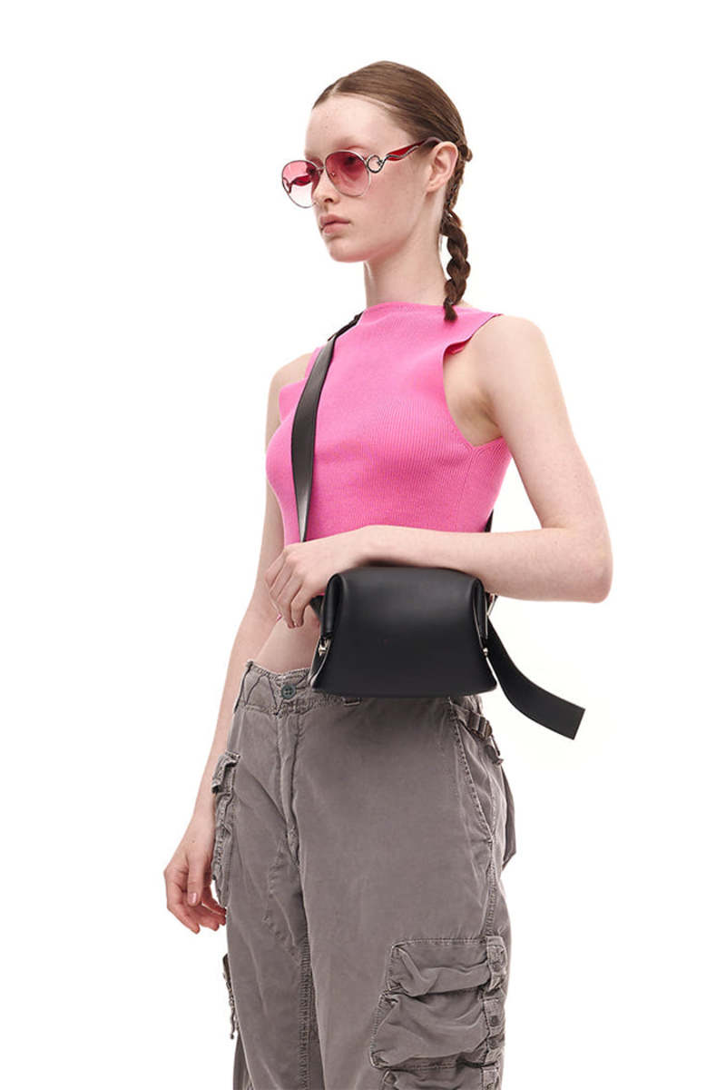 OSOI PECAN BROT BAG - Black | Garmentory