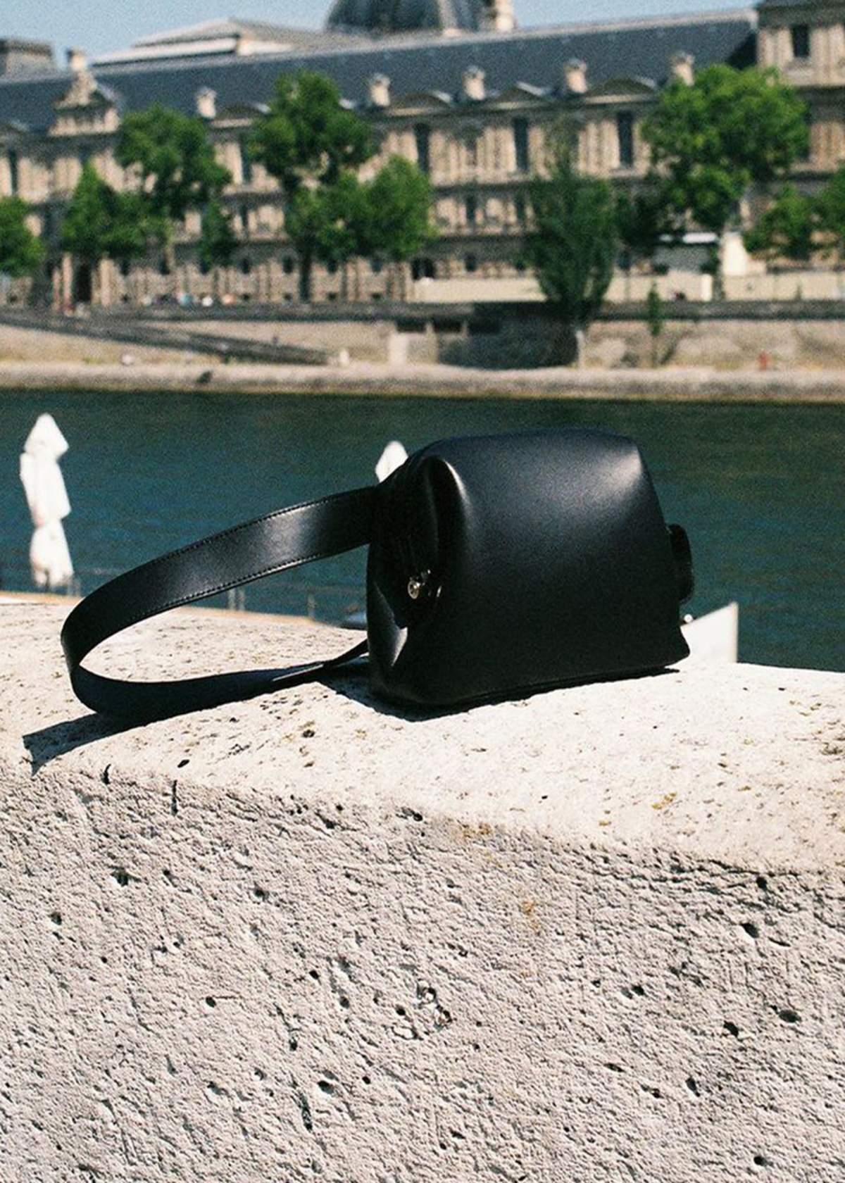 OSOI PECAN BROT BAG - Black | Garmentory
