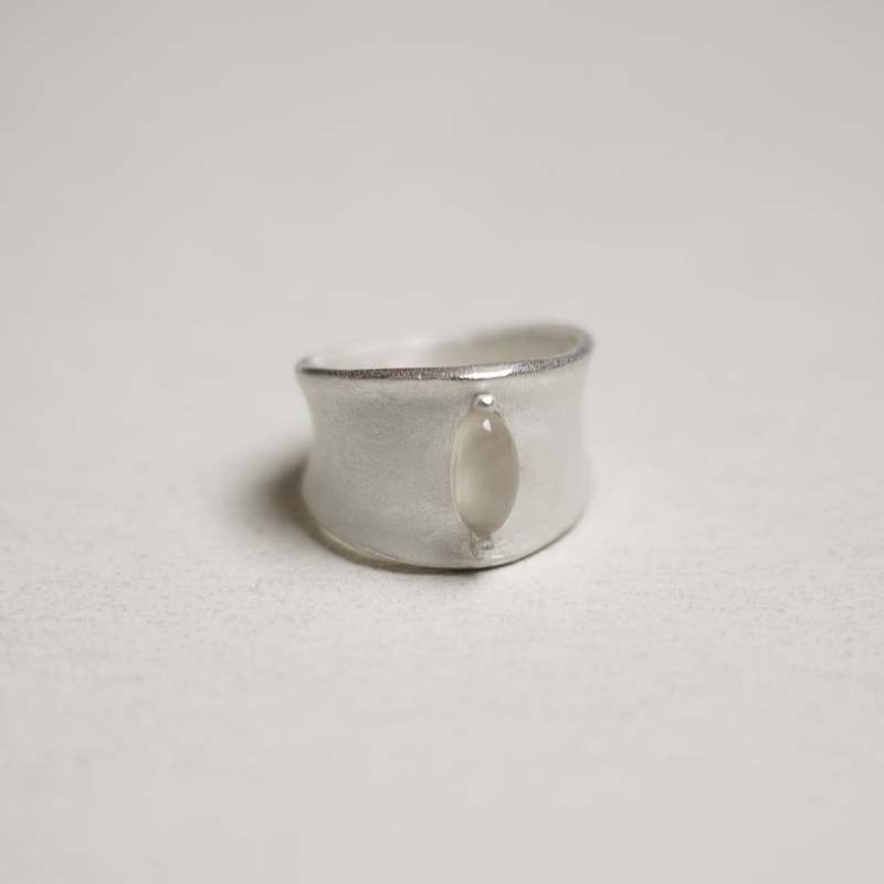 OLIO E ACETO  Whole Ring - White 
