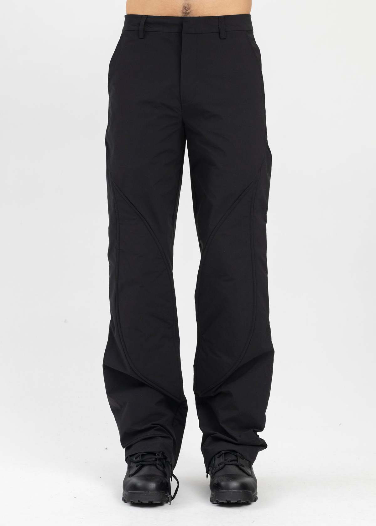 パンツ HELIOT EMIL FORMED CARGO Heliot Emil Concordance Puffed Cargo - Black | Garmentory