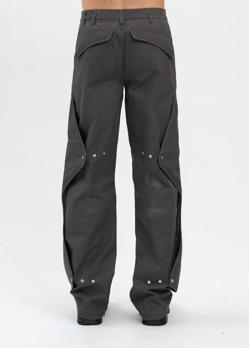 パンツ HELIOT EMIL CONCORDANCE PUFFED CARGO Heliot Emil Heat Reactive Concordance Puffed Cargo - Dark Grey