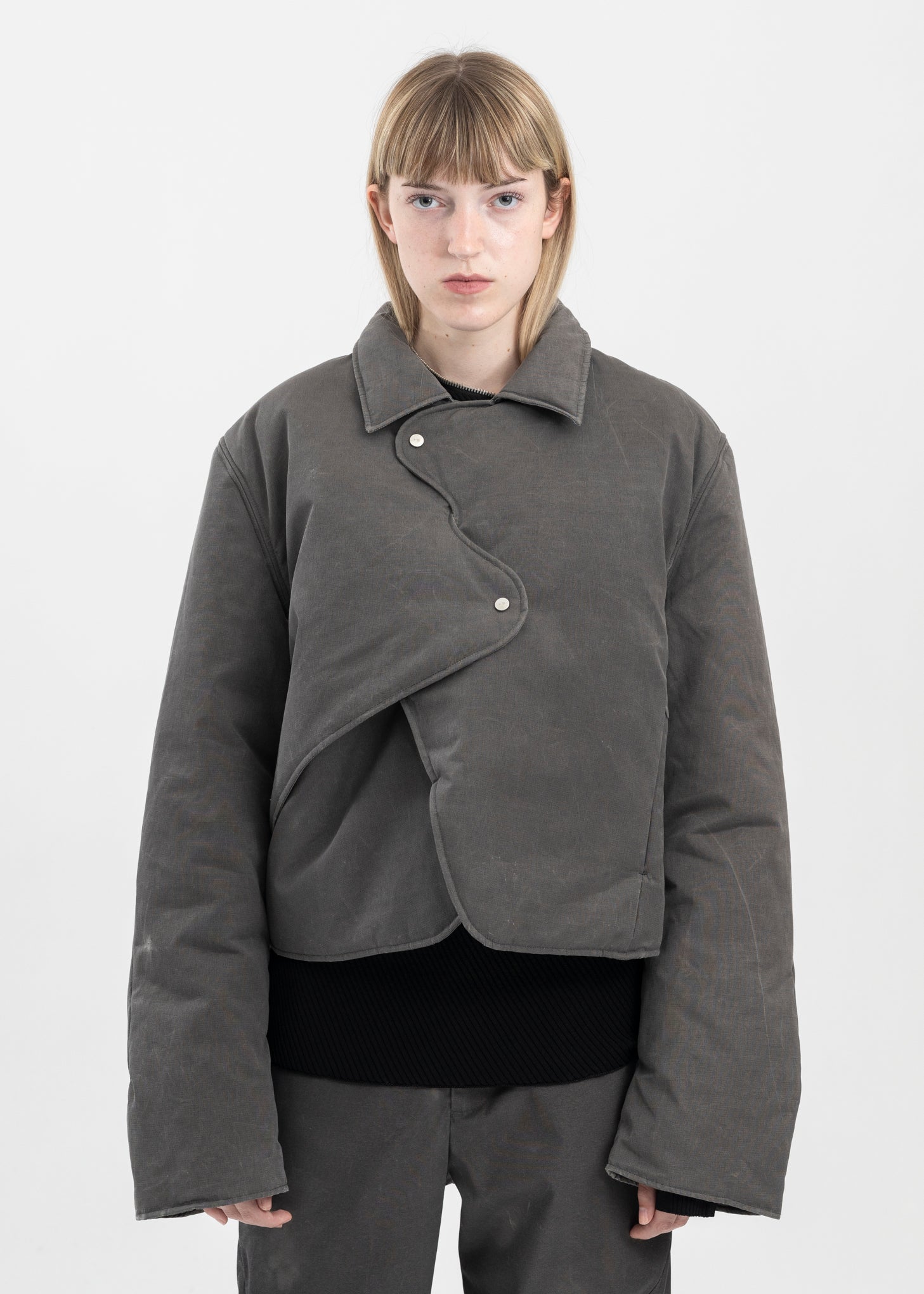 DARK-GREY-CONCORDANCE-PUFFED-