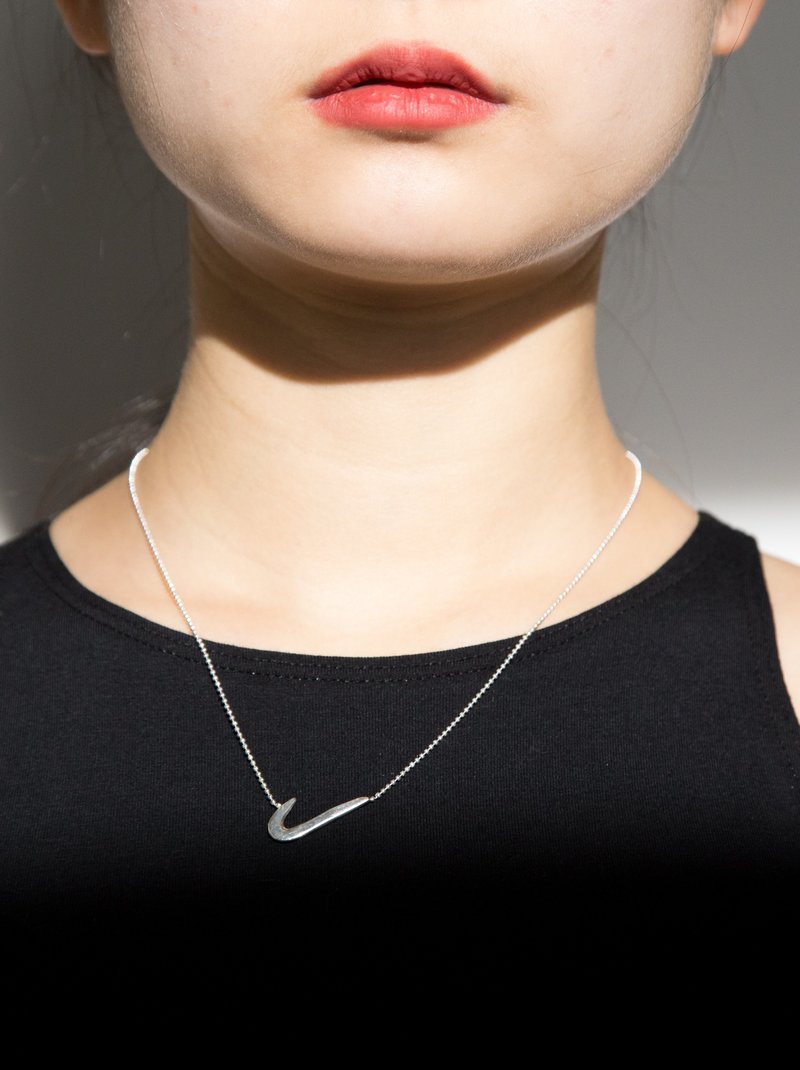 Tuza Nike Swoosh Charm Necklace Silver Garmentory