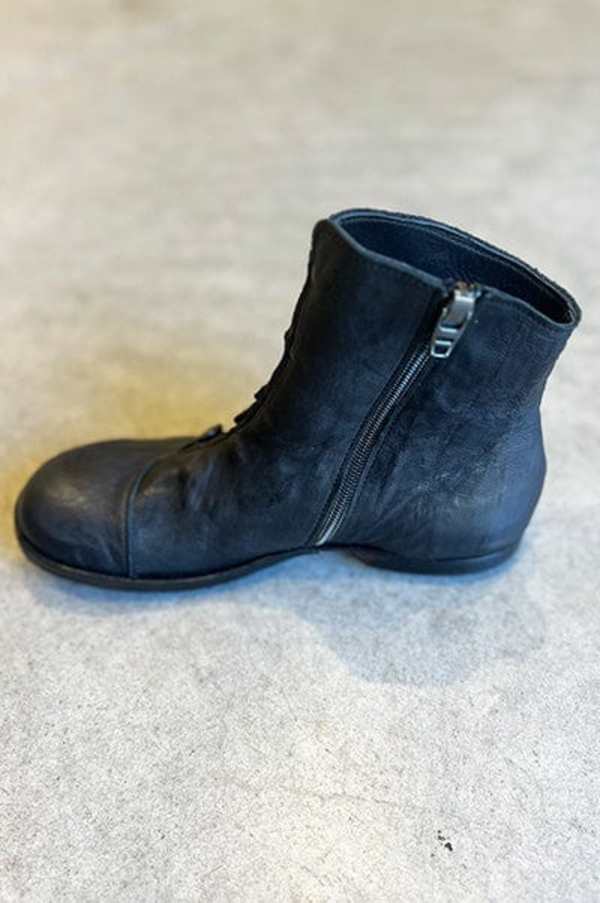 Cydwoq Hill Boots Wrinkled - Black | Garmentory display picture 1