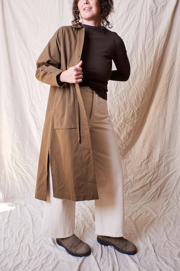 brown utility dress SLEEVELESS UTILITY MIDI SHIRT DRESS - OCHRE