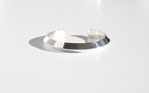 Another Feather Rivel Cuff - Silver Another Feather Rivel Cuff - Silver