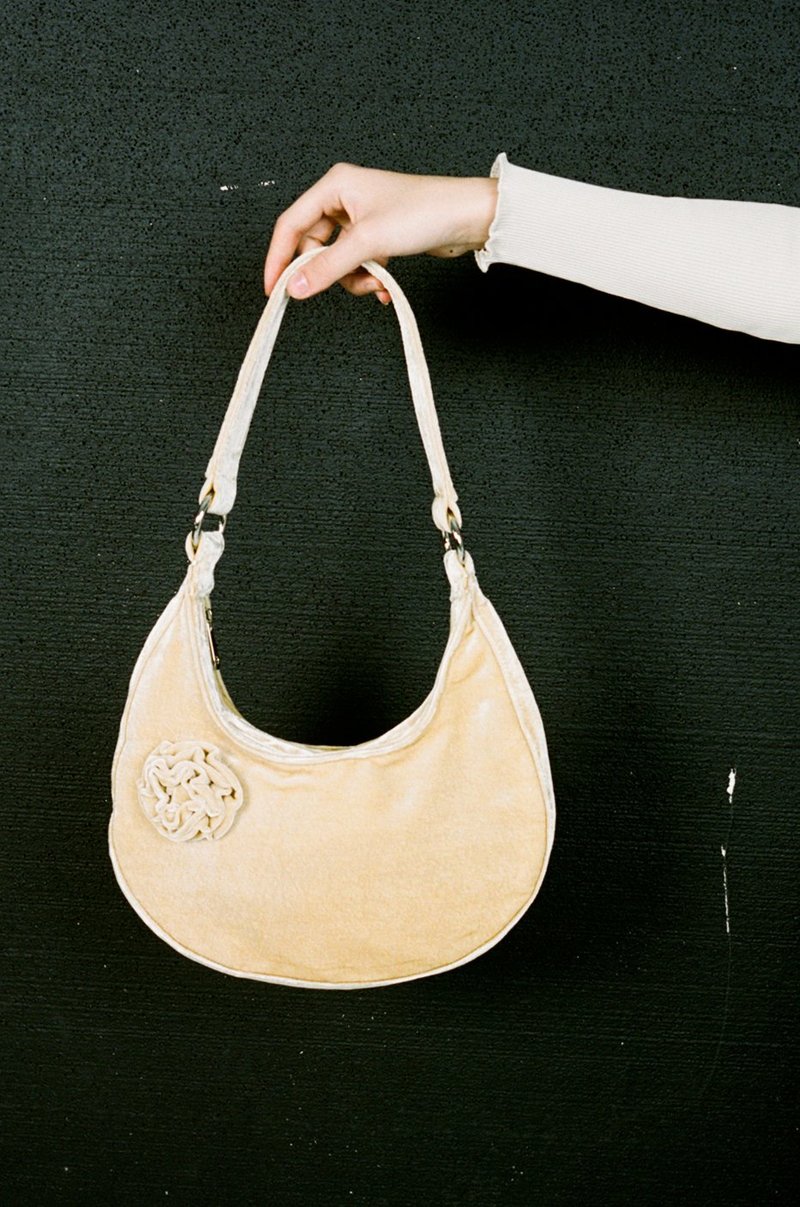 ★hai★ Edith Bag Velvet Yellow Hai Edith Bag - Light Yellow | Garmentory