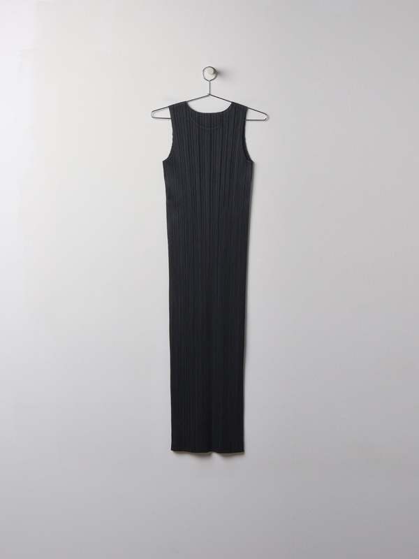 dolly parton black dress Charlotte Ombre Pleated Maxi Dress main image 1