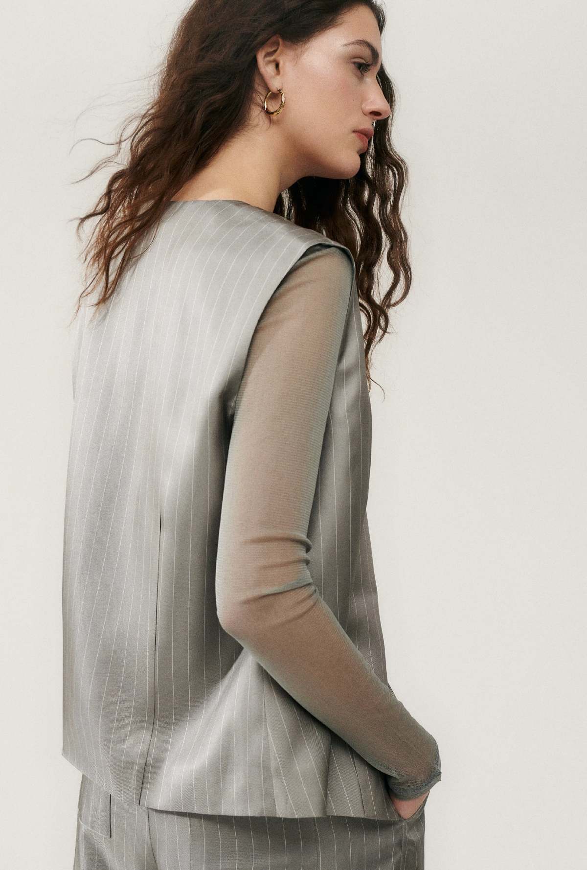 Silk Laundry TWILL SLOUCH VEST - MOON PINSTRIPE - Image 3 of 5