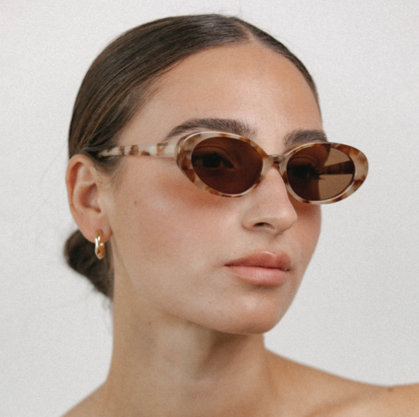 Velvet Canon “The Poet” in Caramel Tort Sunglasses NEW The Poet main image 2