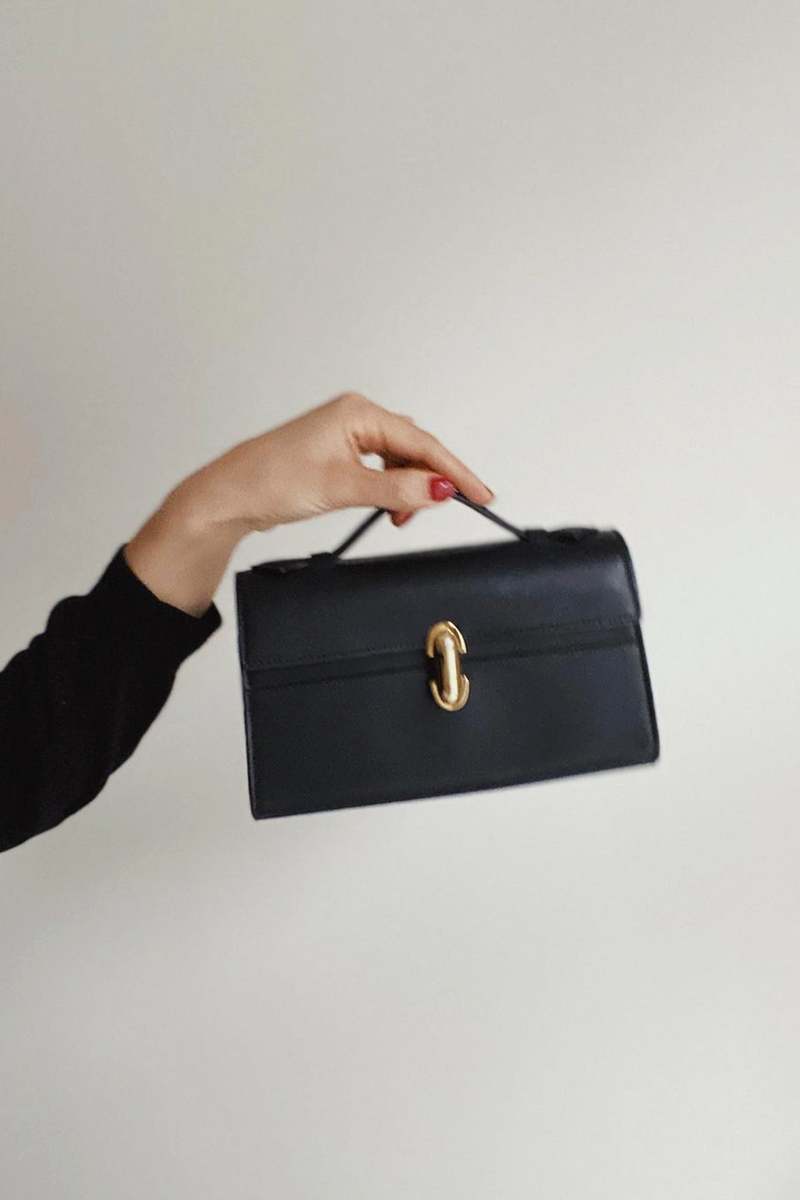 ショルダーバッグ・ポシェット SAVETTE SYMMETRY SHOULDER BAG IN SMOOTH CALF LEATHER Symmetry Shoulder Bag in Ecru Leather · Savette