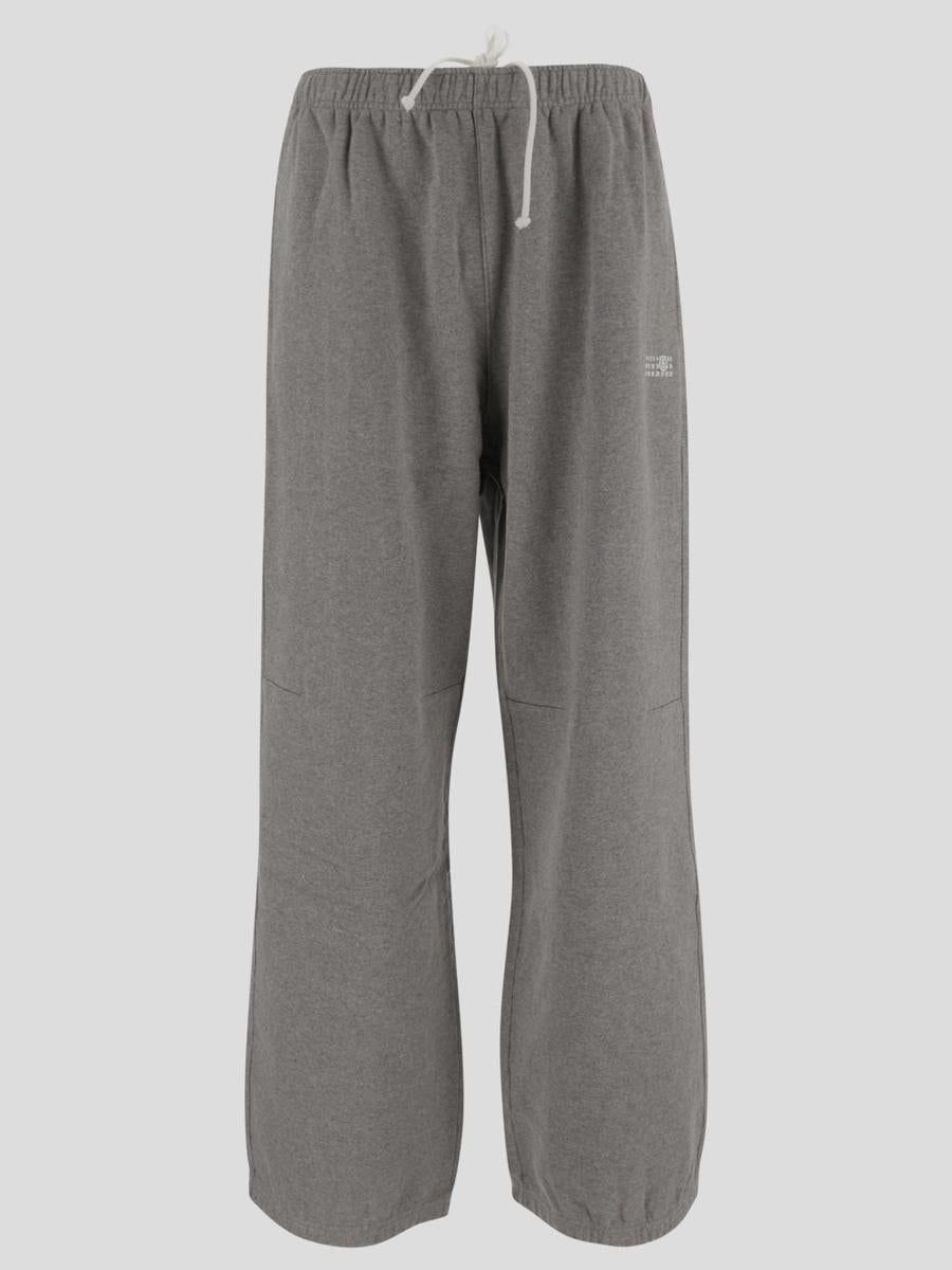 【送料&関税込】MM6 Maison Margiela Sweatpants Black Numeric Sweatpants by MM6 Maison Margiela on Sale