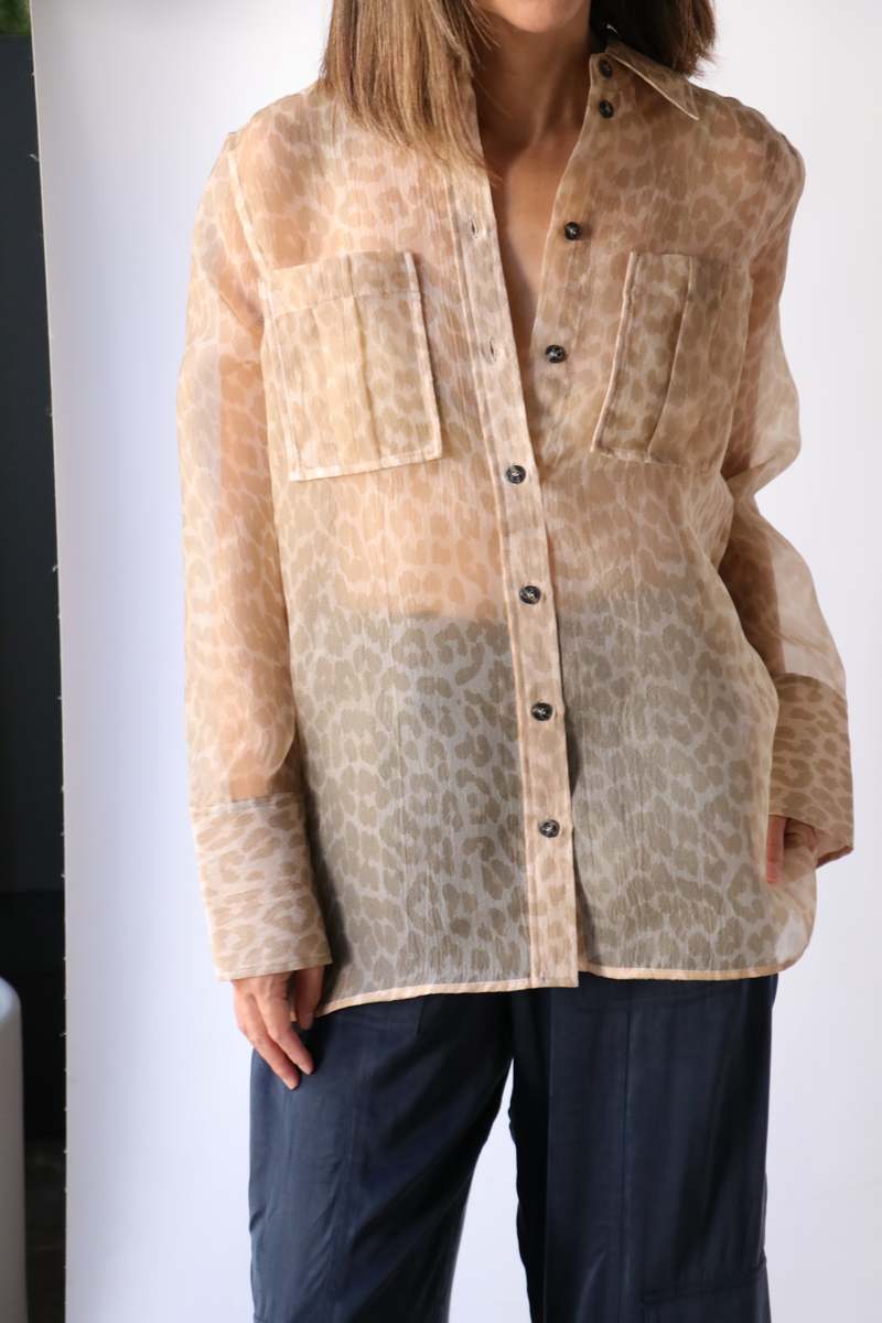 GANNI ベージュ レザーシャツジャケット Ganni Organza Shirt - Oyster Gray | Garmentory