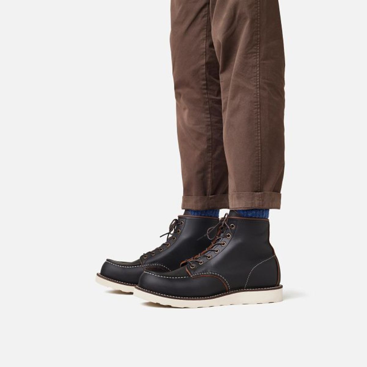 Red Wing Heritage Men's 6-Inch Classic Moc - Black | Garmentory