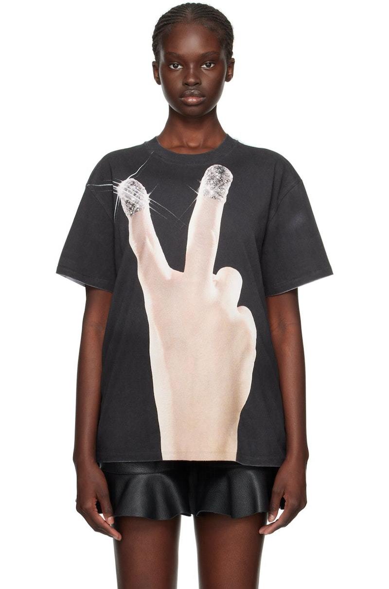 【関税&送料込】Jw Anderson Black Cotton T-Shirt JW ANDERSON Michael Clark Edition T-Shirt - Black | Garmentory