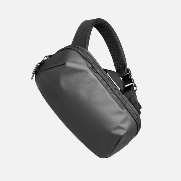 2025年新作 - 2 Sling Tech AER Black Garmentory | バッグ
