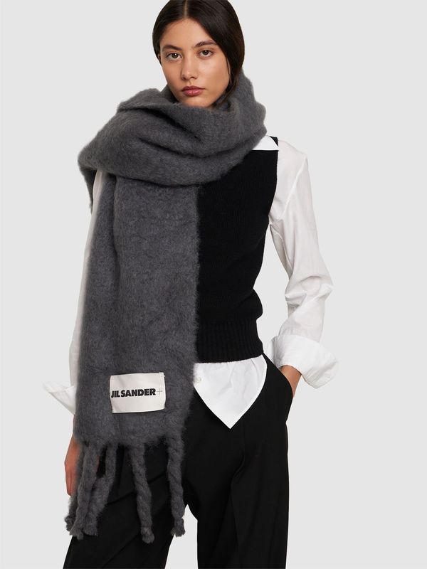 【Ri】LOGO MOHAIR MUFFLER グレー Ri】LOGO MOHAIR MUFFLER グレー Logo Label Mohair Scarf | Garmentory