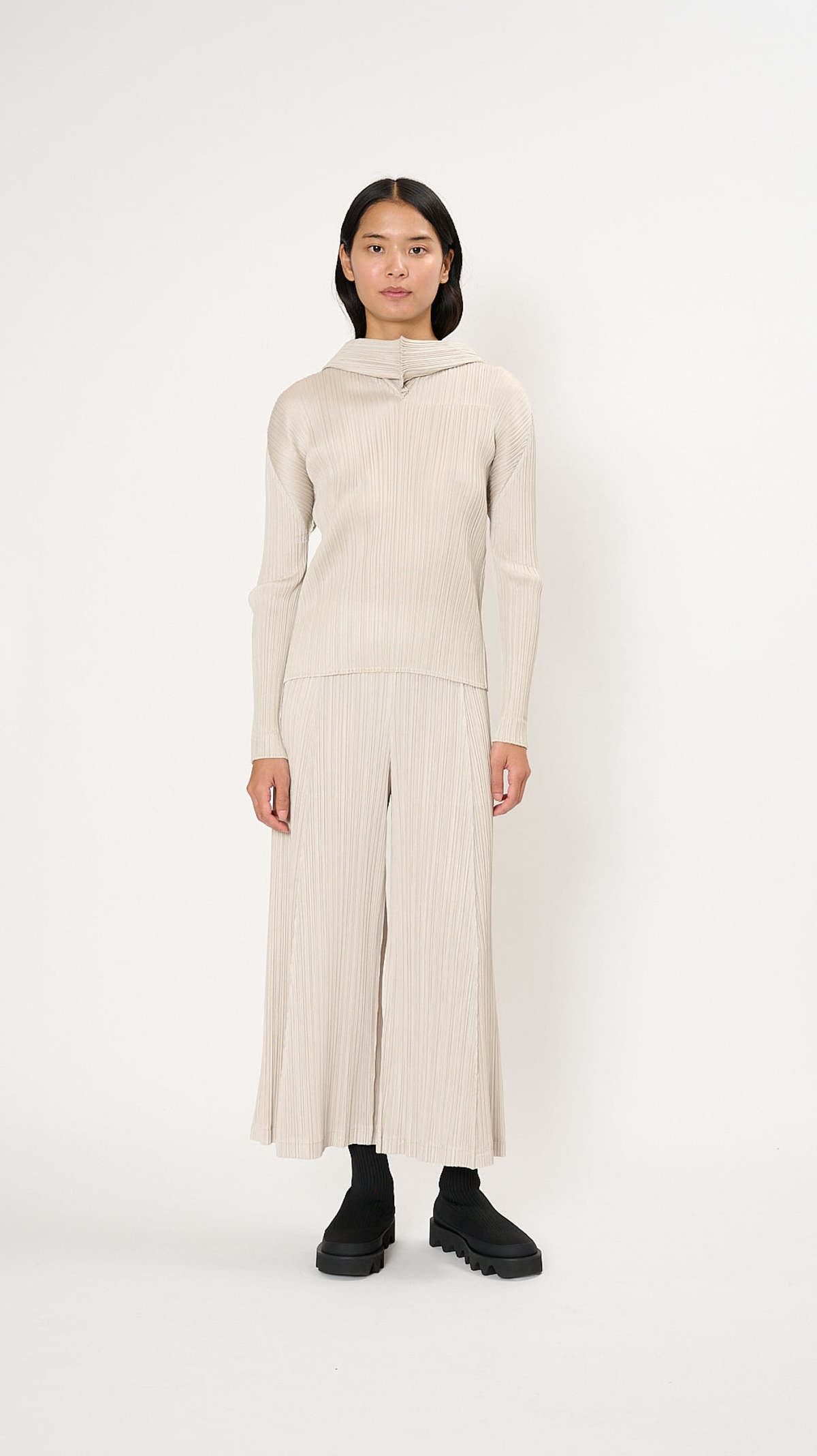 PERMANENTE ISSEY MIYAKE クリーム色 タンクトップ NEW COLORFUL BASICS 4 – ISSEY MIYAKE ONLINE STORE
