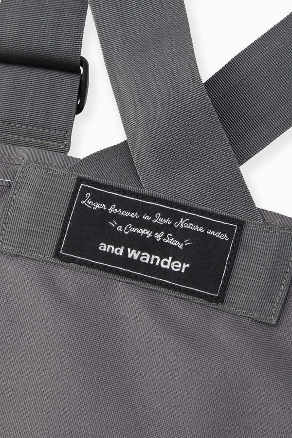 and wander field vest グレー and Wander Field Vest (Grey) — Cafeteria Media