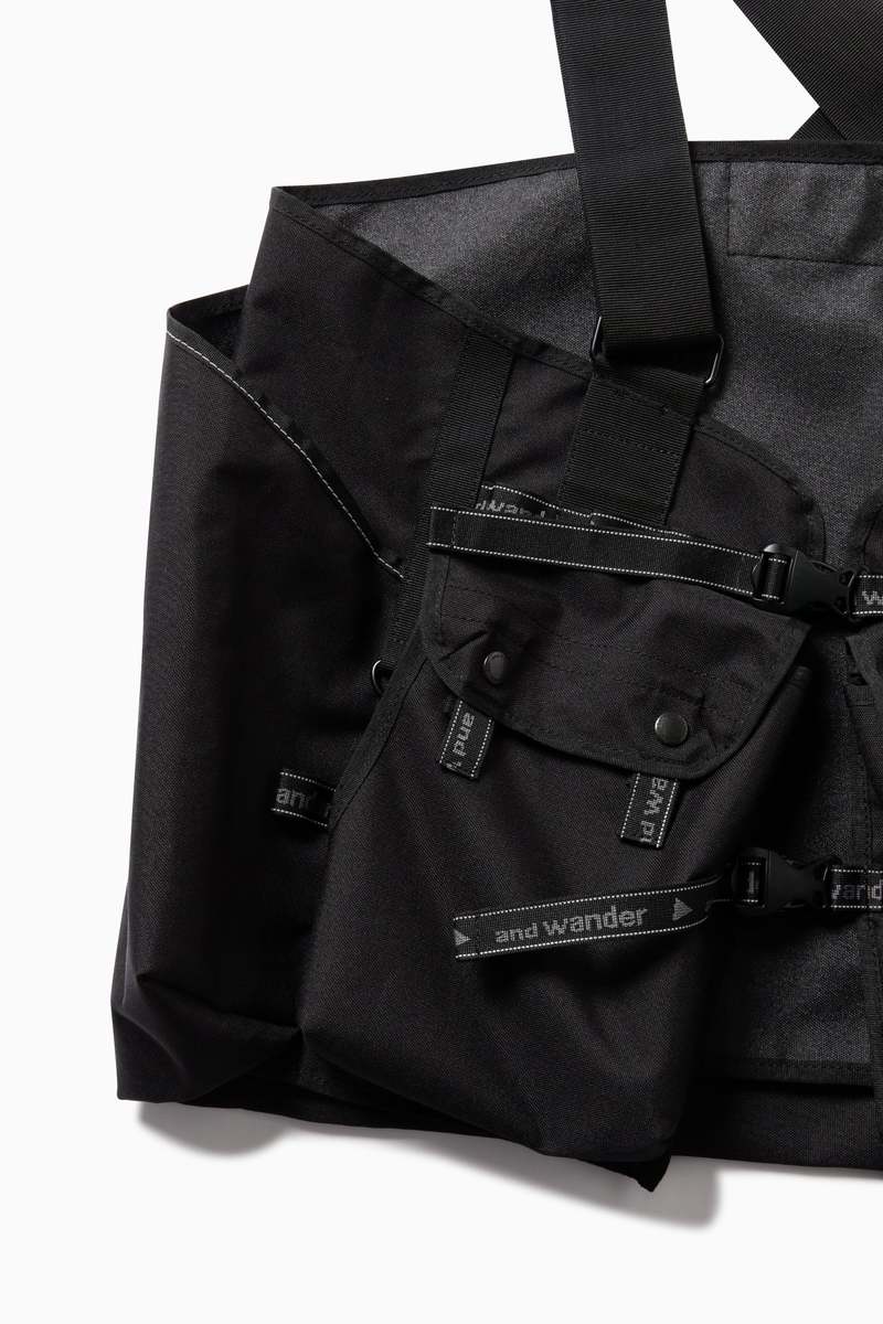 and wander Field Vest - Black | Garmentory