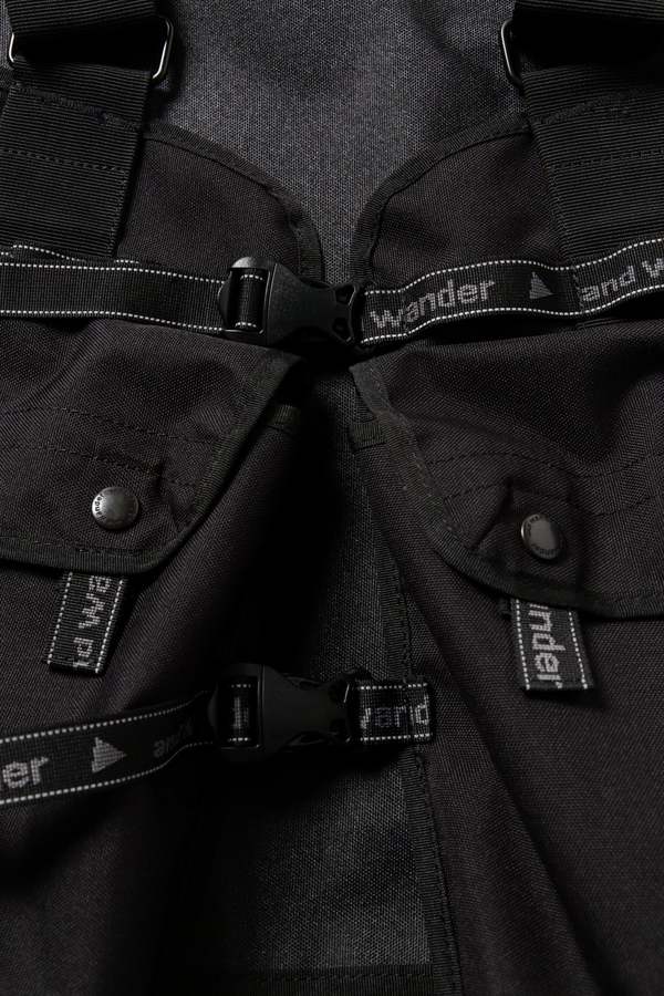 and wander Field Vest - Black | Garmentory