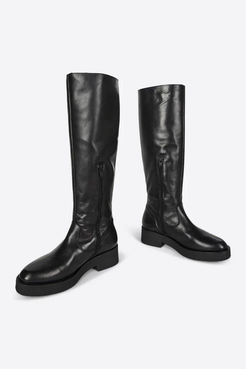 "INTENTIONALLY __________." Bottes Fletcher - Noir